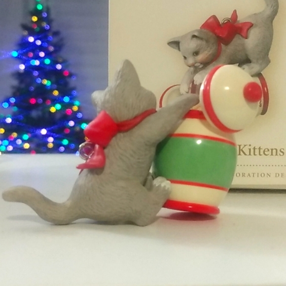 2006 Keepsake Mischievous Kittens Treats Ornament Cats Pets - Picture 3 of 3